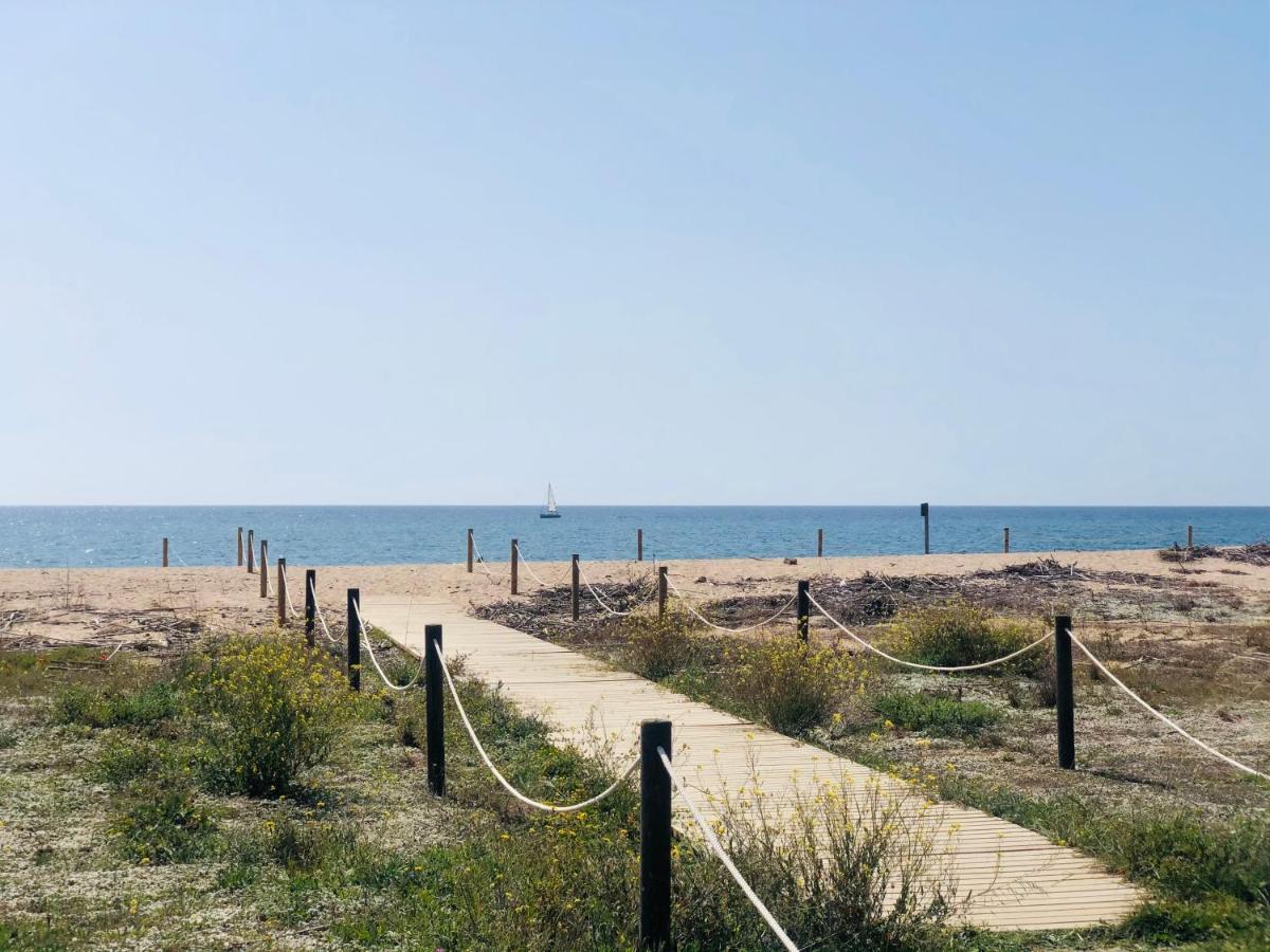 Apartamento Con Terraza Y Piscina En Malgrat De Mar Exterior photo