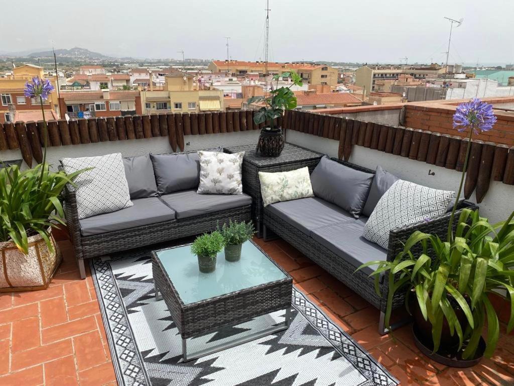 Apartamento Con Terraza Y Piscina En Malgrat De Mar Exterior photo